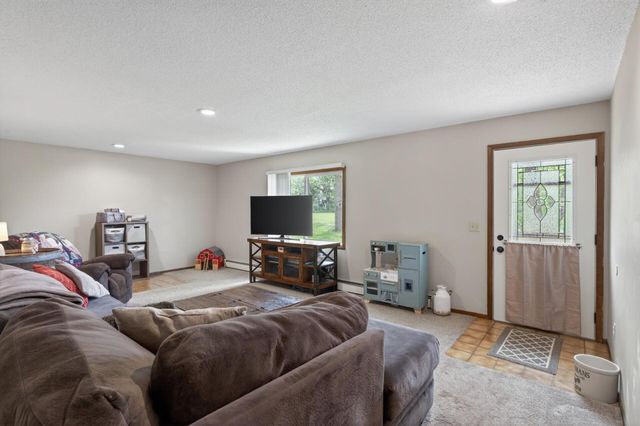 109 Lydia Road, Jordan, MN 55352