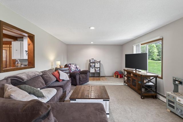 109 Lydia Road, Jordan, MN 55352
