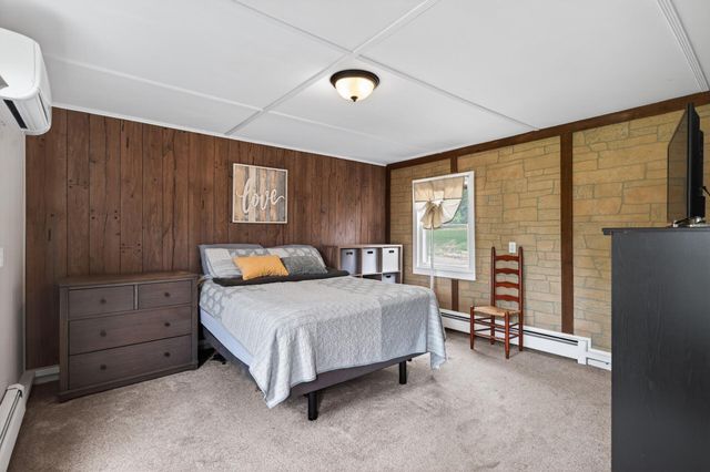 109 Lydia Road, Jordan, MN 55352
