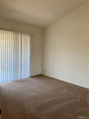 8505 Columbus Avenue 304, North Hills, CA 91343