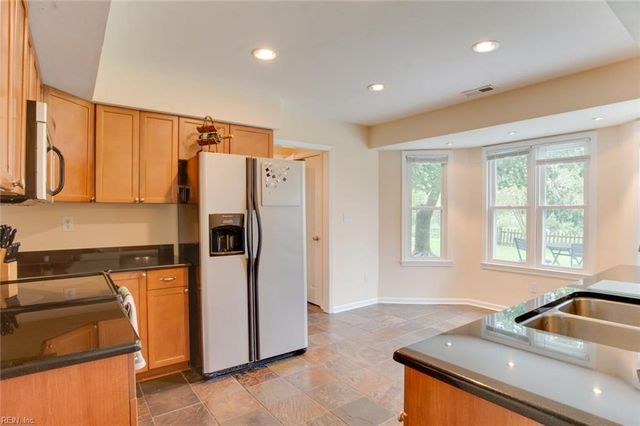2220 Rock Lake LOOP, Virginia Beach, VA 23456