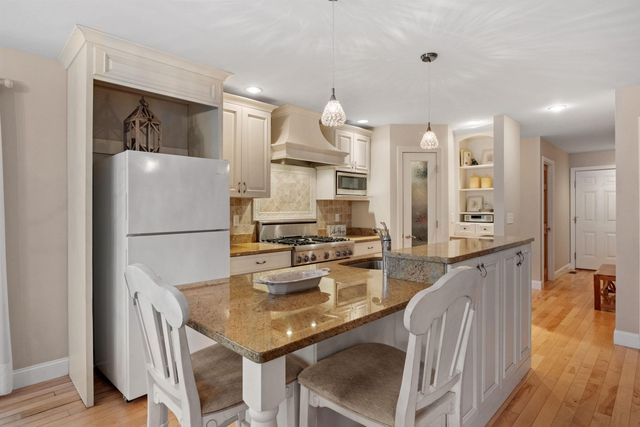 244 Wentworth Shores Road, Moultonborough, NH 03254