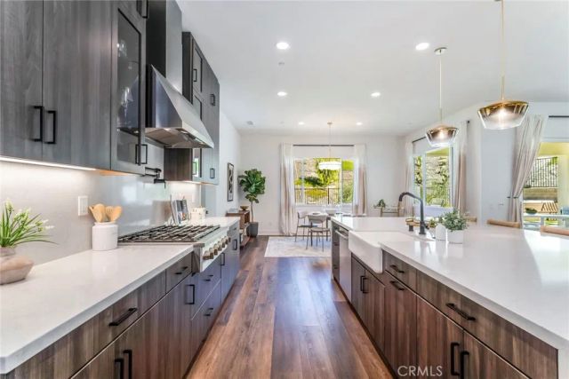 17701 Ridgeline Court, Saugus, CA 91350
