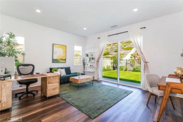 17701 Ridgeline Court, Saugus, CA 91350