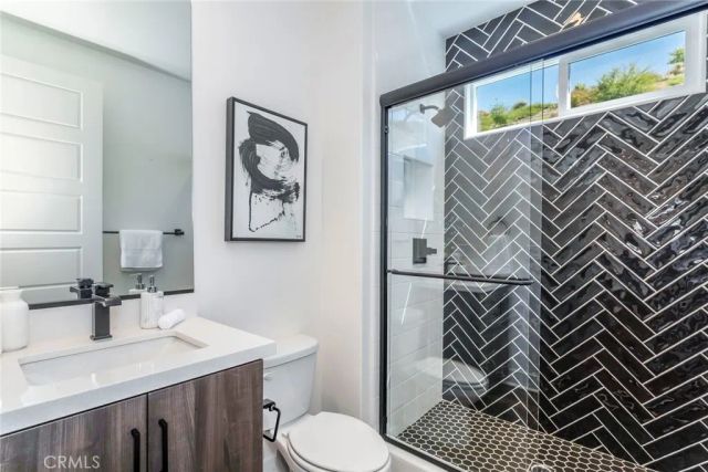 17701 Ridgeline Court, Saugus, CA 91350