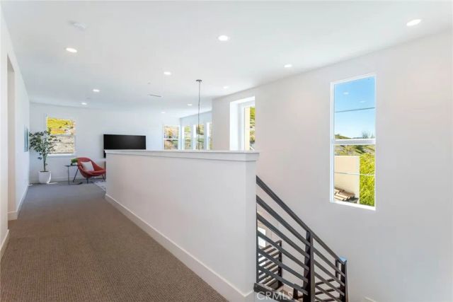 17701 Ridgeline Court, Saugus, CA 91350