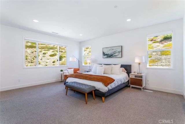 17701 Ridgeline Court, Saugus, CA 91350