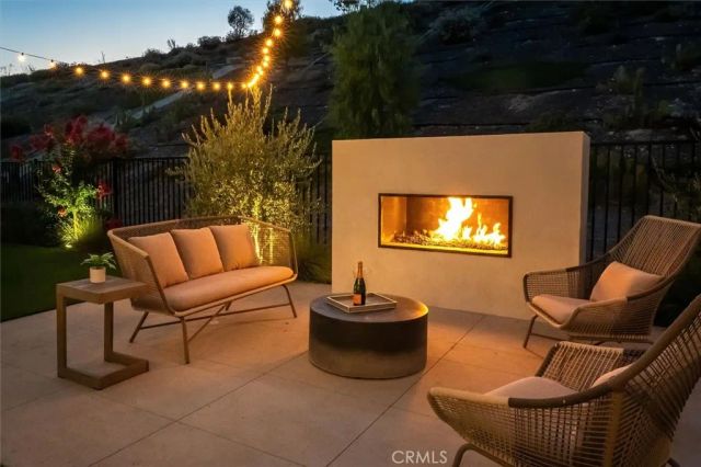 17701 Ridgeline Court, Saugus, CA 91350