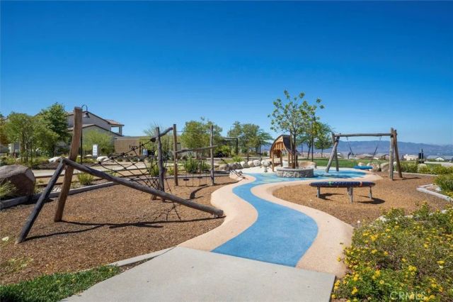 17701 Ridgeline Court, Saugus, CA 91350