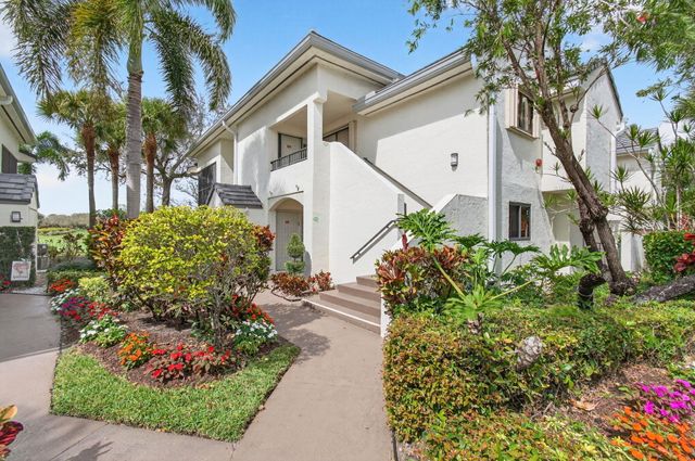 7473 Victory Lane, Delray Beach, FL 33446