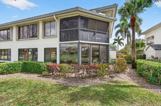 7473 Victory Lane, Delray Beach, FL 33446