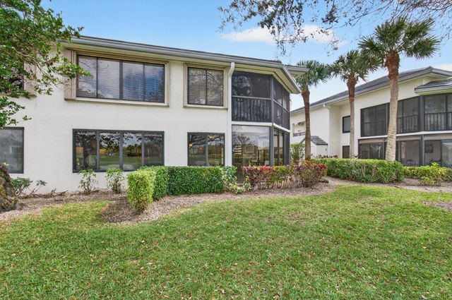 7473 Victory Lane, Delray Beach, FL 33446