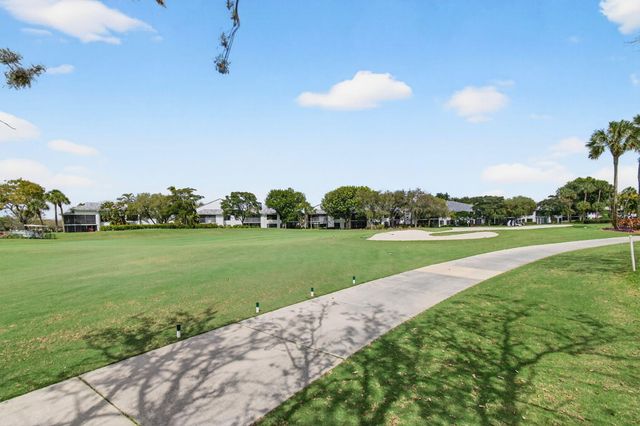 7473 Victory Lane, Delray Beach, FL 33446