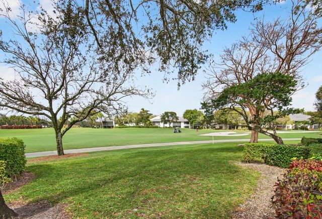 7473 Victory Lane, Delray Beach, FL 33446