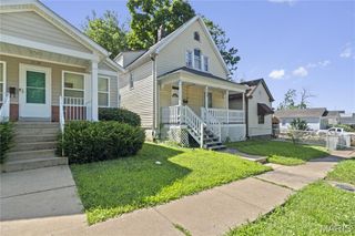 2136 Oakdale Avenue, St Louis, MO 63121