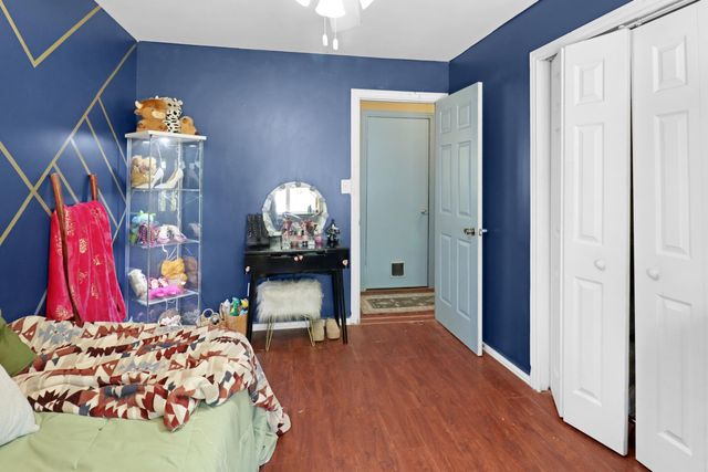 801 E Guinevere Street, Springfield, MO 65807