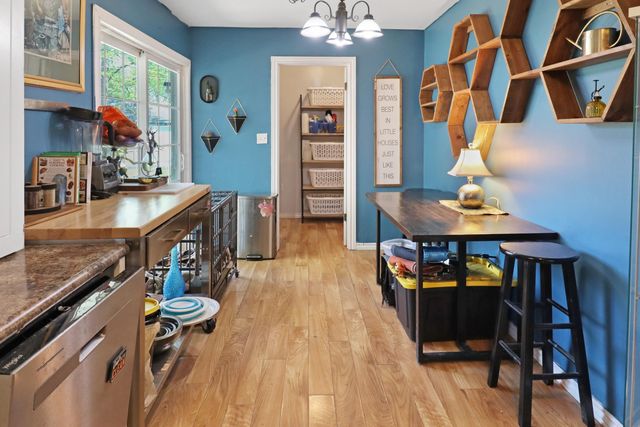 801 E Guinevere Street, Springfield, MO 65807