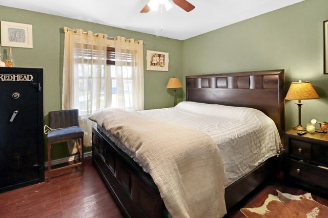 801 E Guinevere Street, Springfield, MO 65807