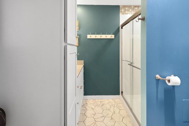 801 E Guinevere Street, Springfield, MO 65807