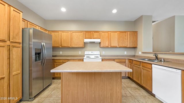 12523 W ESTERO Lane, Litchfield Park, AZ 85340