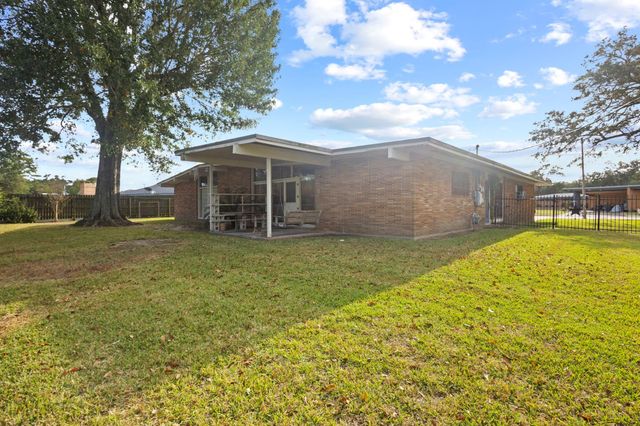 4330 Bryce Avenue, Port Arthur, TX 77642