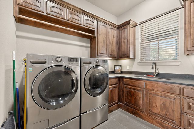 10509 County Road 1001, Godley, TX 76044