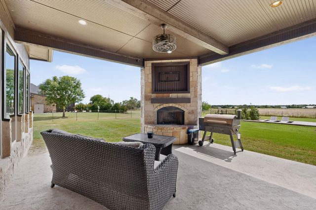 10509 County Road 1001, Godley, TX 76044