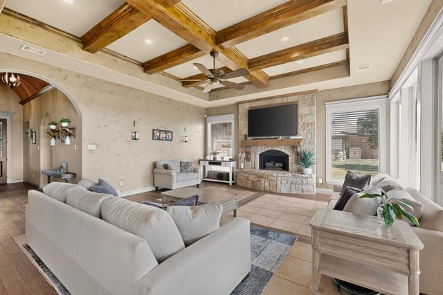 10509 County Road 1001, Godley, TX 76044