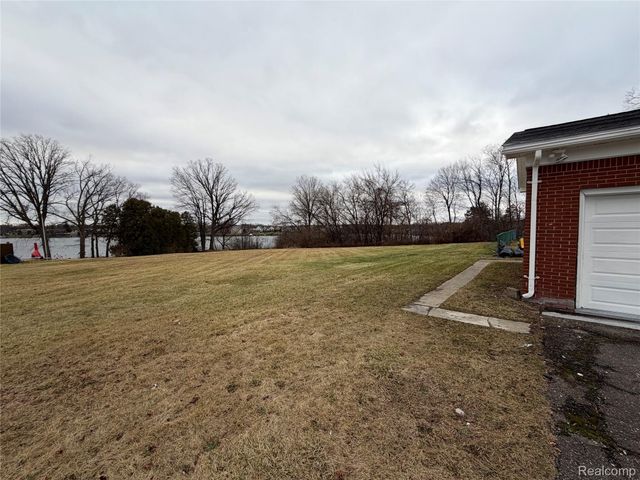 45669 Harmony Lane, Van Buren Charter Township, MI 48111