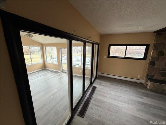 45669 Harmony Lane, Van Buren Charter Township, MI 48111