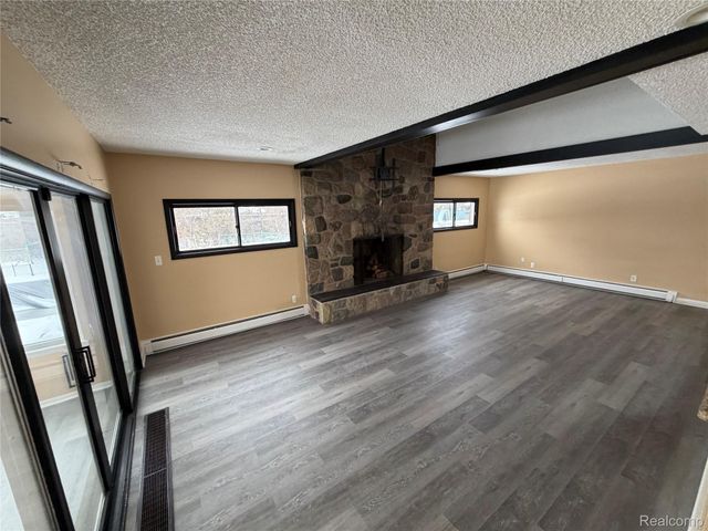 45669 Harmony Lane, Van Buren Charter Township, MI 48111