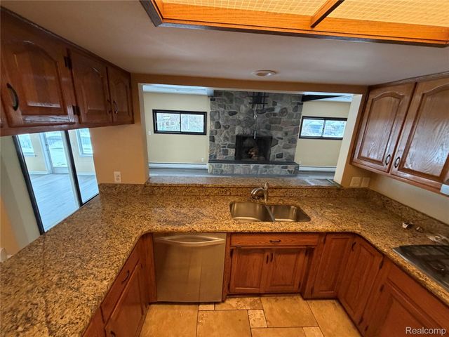 45669 Harmony Lane, Van Buren Charter Township, MI 48111