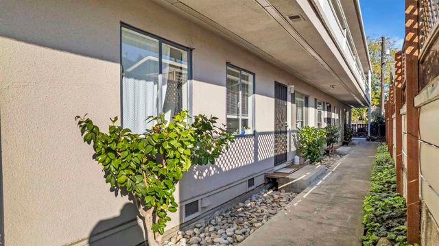 3138 California St, Berkeley, CA 94703