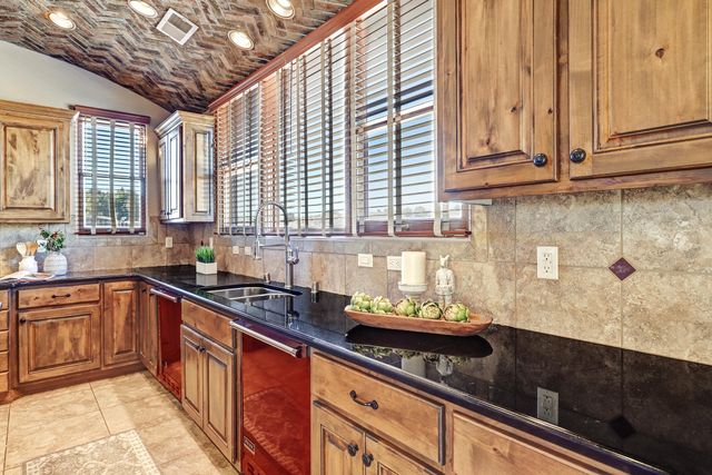 6019 Rooster Point Road NE, Rio Rancho, NM 87144