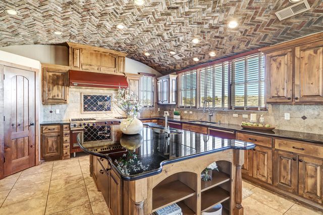 6019 Rooster Point Road NE, Rio Rancho, NM 87144