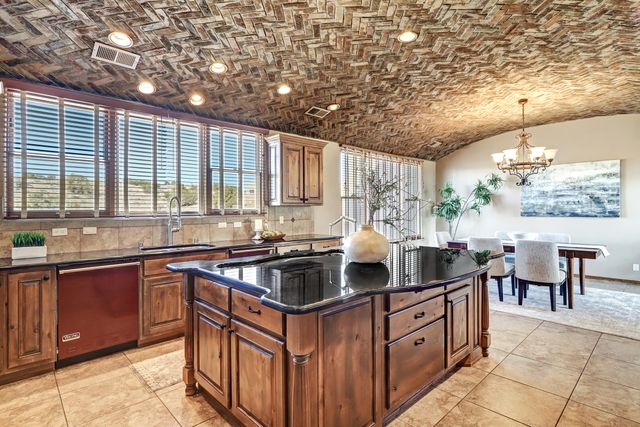 6019 Rooster Point Road NE, Rio Rancho, NM 87144