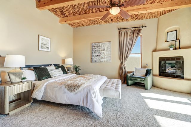 6019 Rooster Point Road NE, Rio Rancho, NM 87144