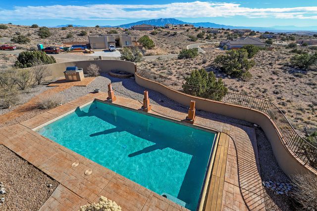 6019 Rooster Point Road NE, Rio Rancho, NM 87144