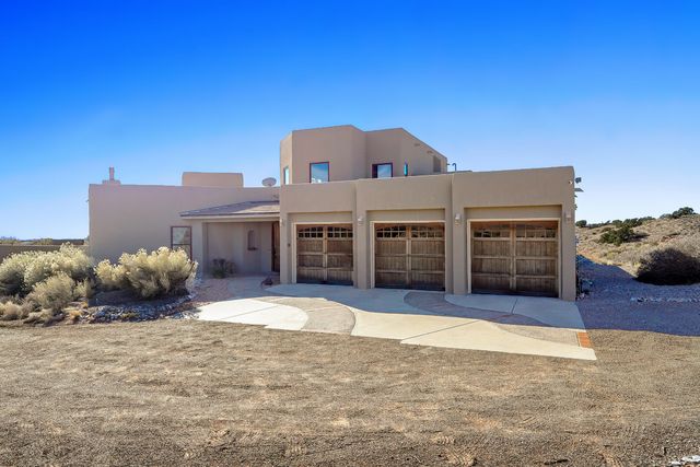 6019 Rooster Point Road NE, Rio Rancho, NM 87144