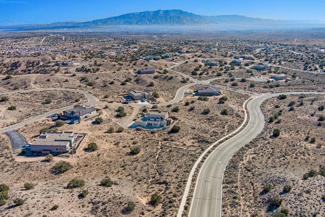 6019 Rooster Point Road NE, Rio Rancho, NM 87144