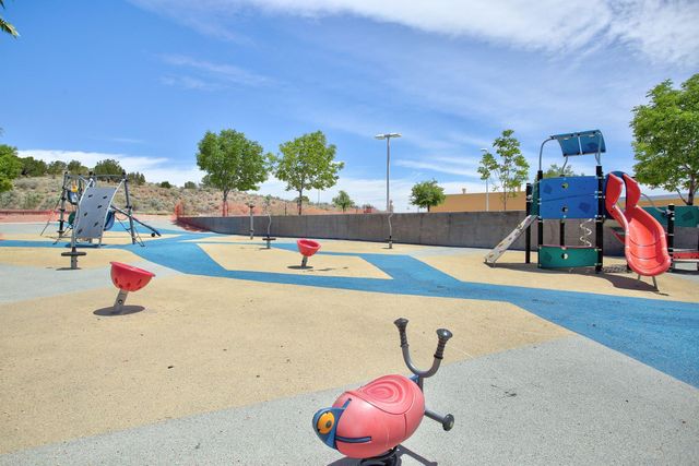 6019 Rooster Point Road NE, Rio Rancho, NM 87144