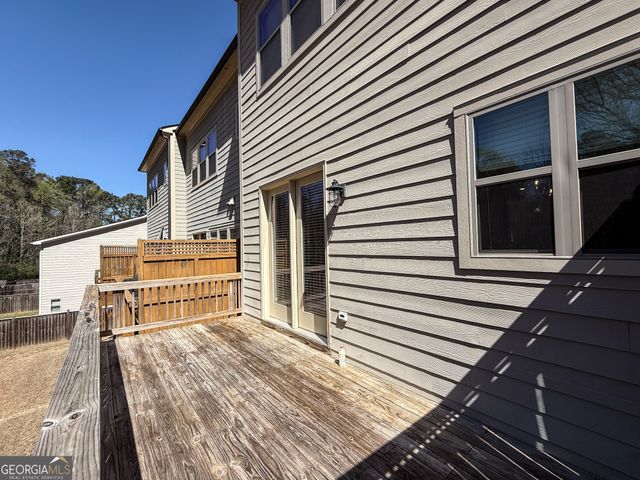 683 Avondale Creek, Decatur, GA 30032