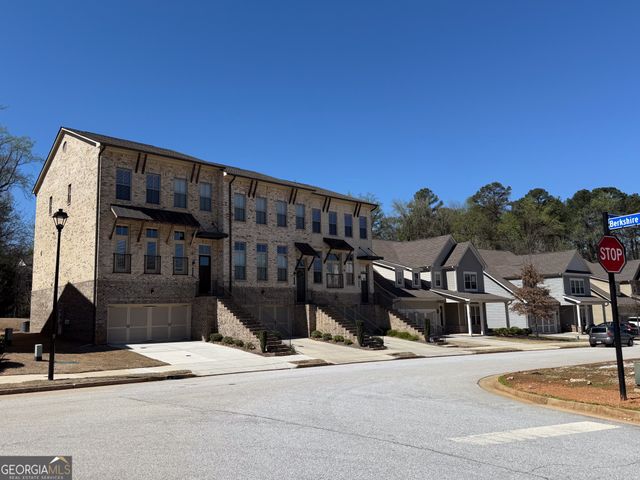 683 Avondale Creek, Decatur, GA 30032