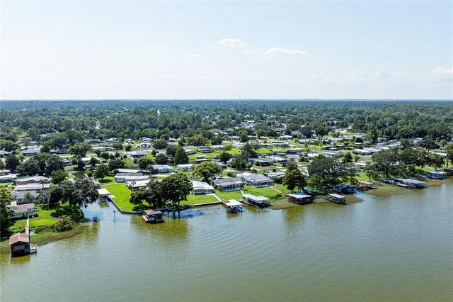 34232 ISLAND DRIVE, Leesburg, FL 34788