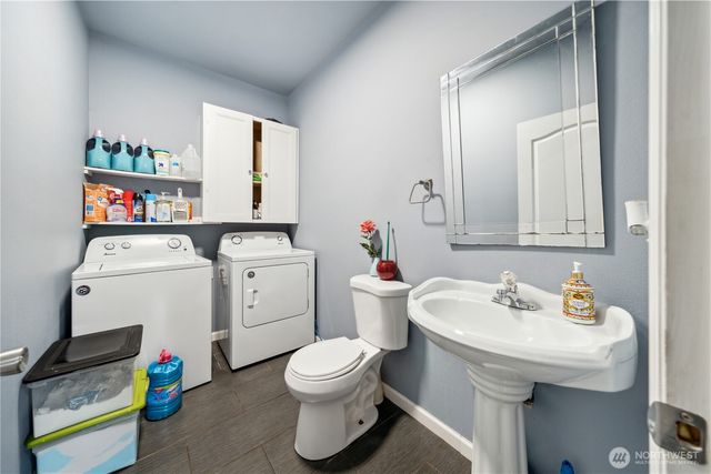 1407 Slide Creek Road, Longview, WA 98632