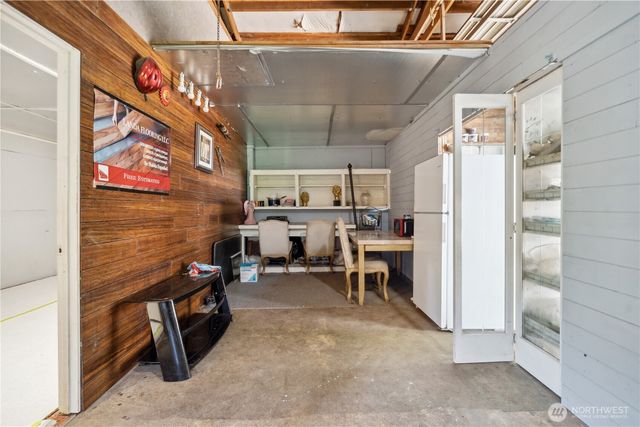 1407 Slide Creek Road, Longview, WA 98632