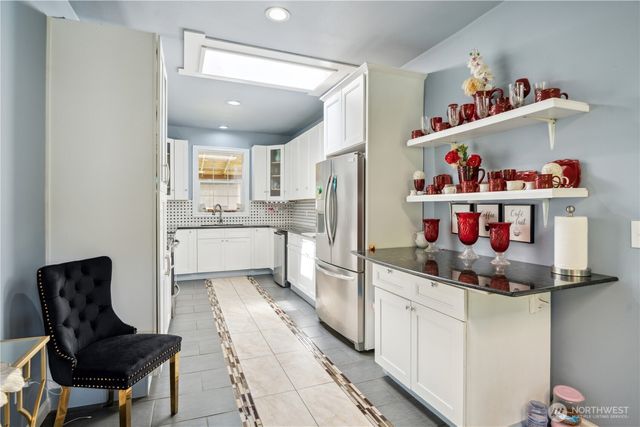 1407 Slide Creek Road, Longview, WA 98632