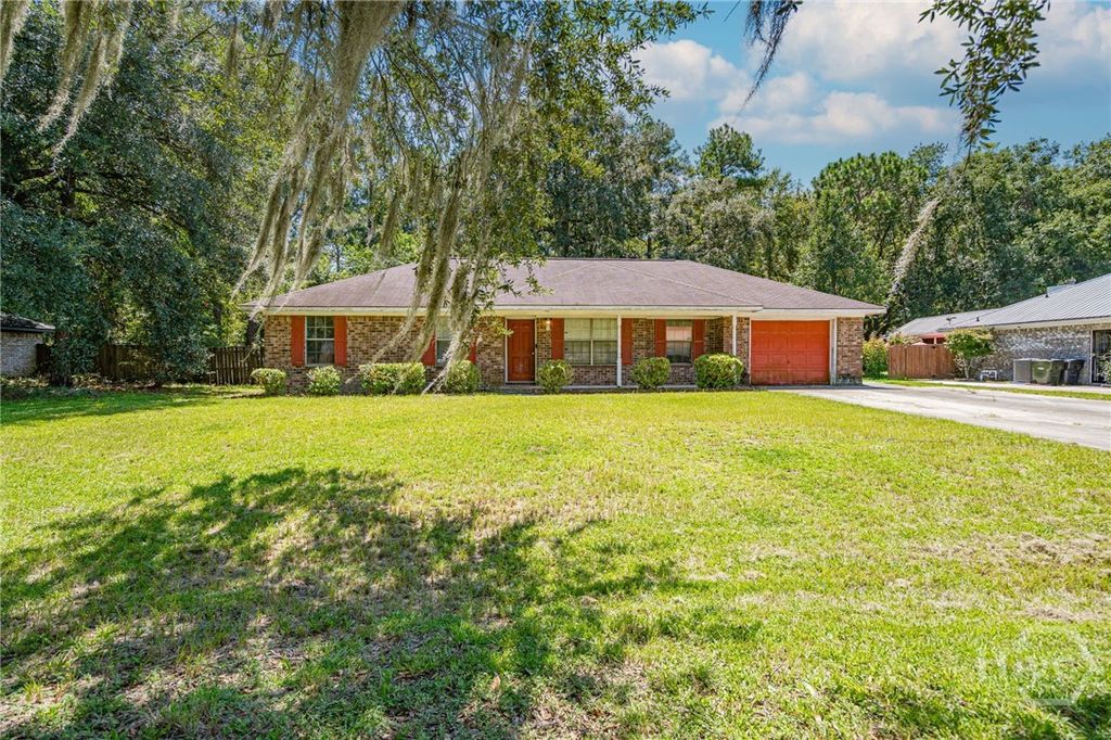 194 McCumber Drive, Allenhurst, GA 31301