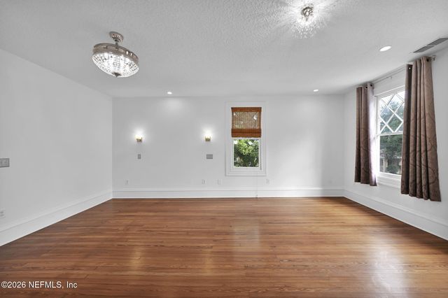 3002 RIVERSIDE Avenue, Jacksonville, FL 32205