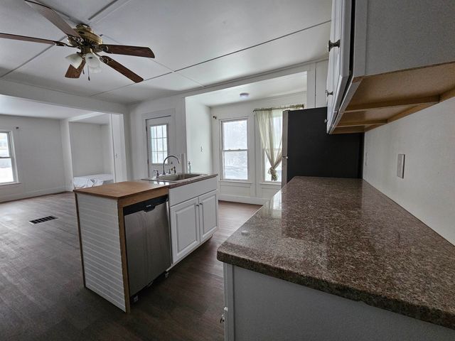 49 Winter Street, Hardwick, VT 05843